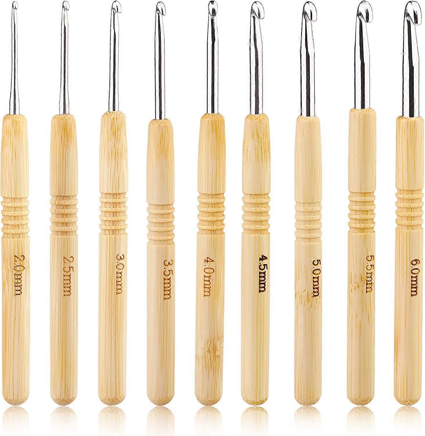 Set of crochet hooks, ergonomic handle for arthritic hands, wooden handle, extra light knitting needles for beginners and crochet yarn