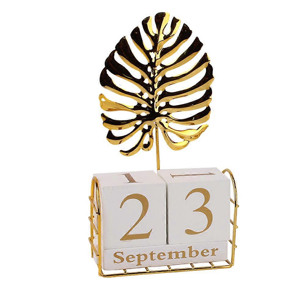 Stylish Desk Calendar Combining Practicality and Decorative Charm