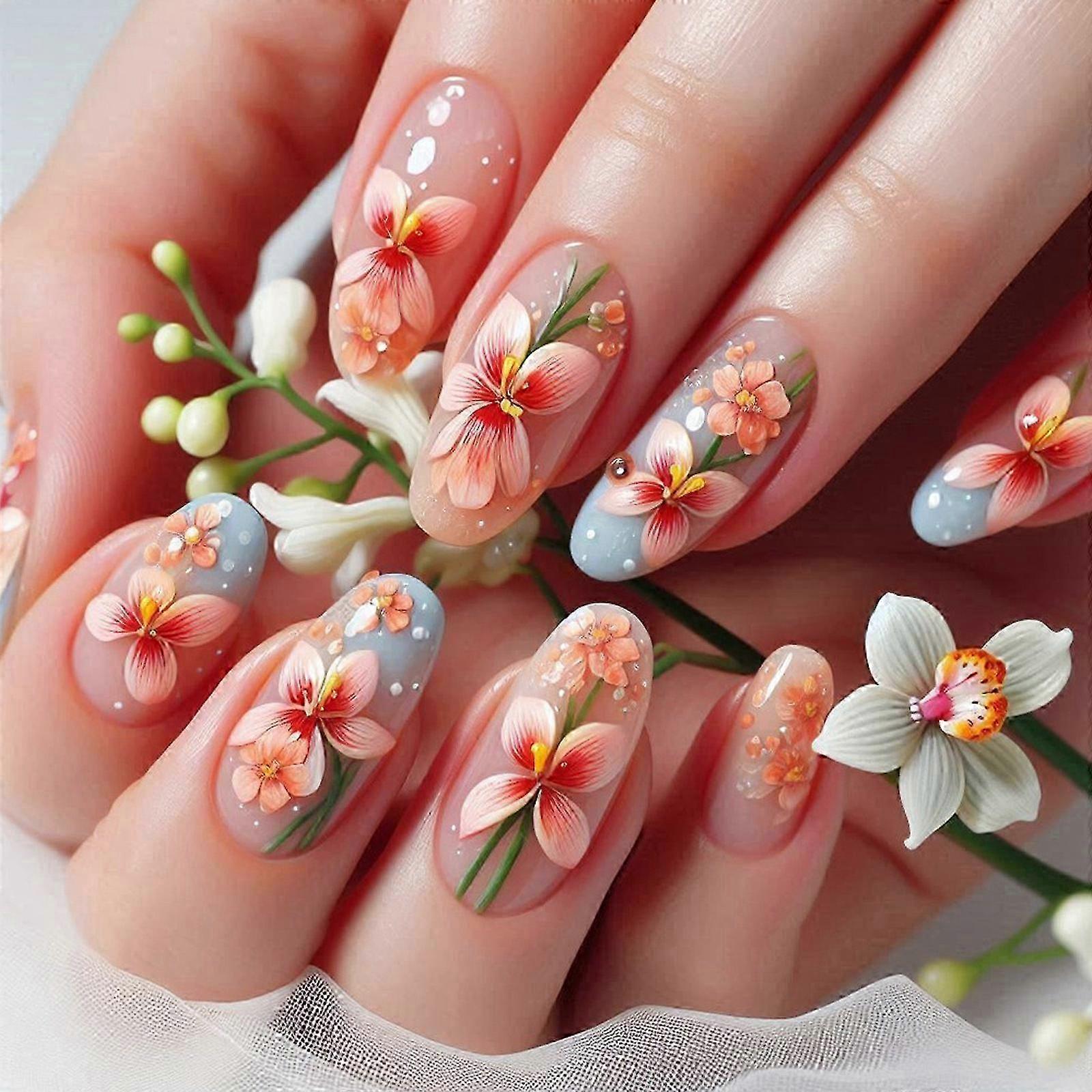 Press-On False Nails With Designs