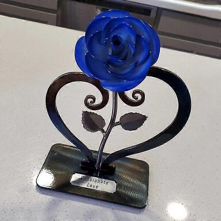 Rose en métal en fer forgé avec décoration de support en forme de cœur