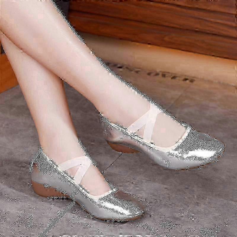 Women's Lightweight Dance Practice Shoes with Round Toes: Soft and Comfortable Flats for Dance Training