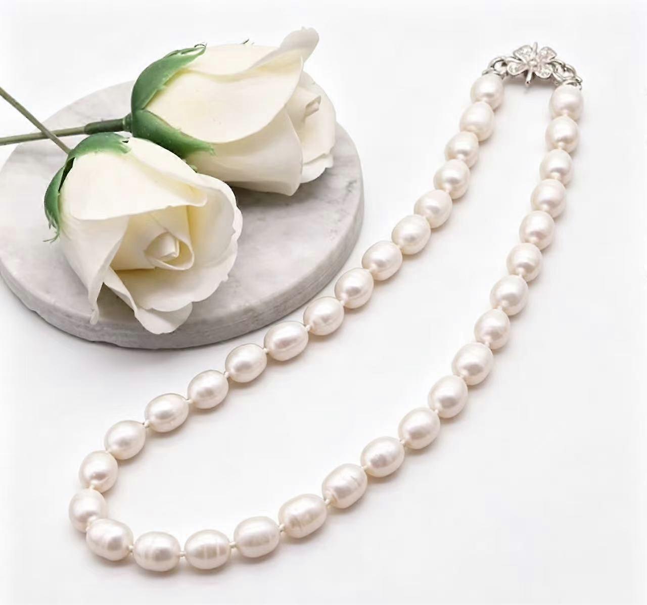 Delicate Small Pearl Gentle Wind Necklace