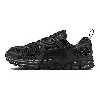 Nike Zoom Vomero 5 Lave løpesko Svart Unisex HF6998-001