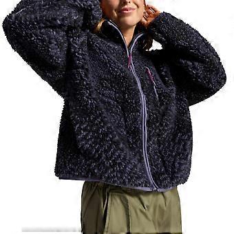 Jaqueta Converse J com zíper frontal e estampa sherpa