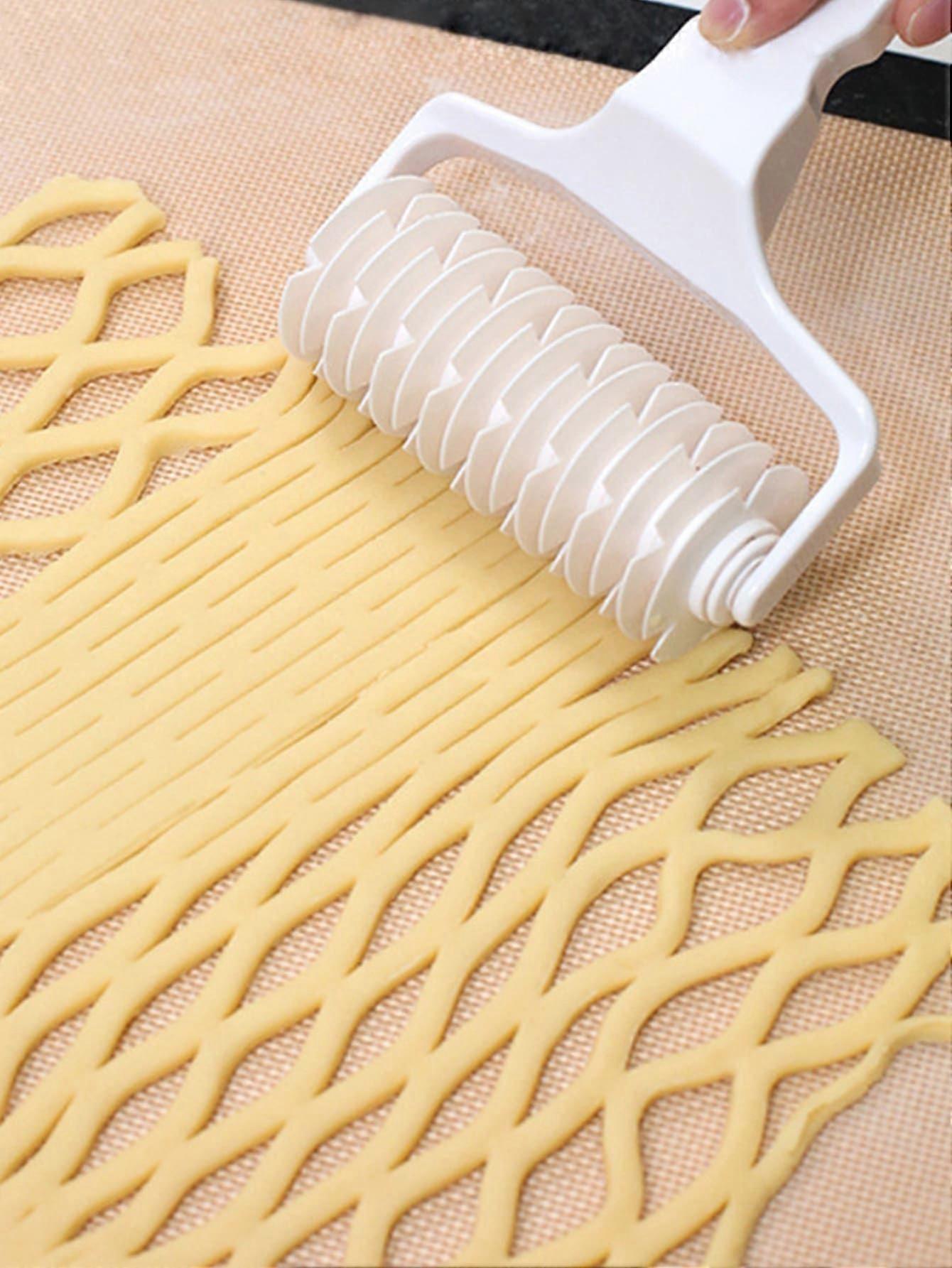 1pc PP Pizza Roller Cutter, Modern White Pizza Cutter Wheel For Kitchen