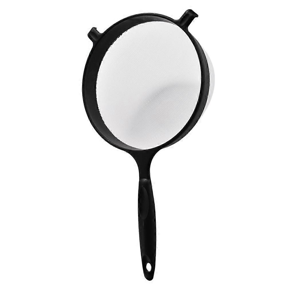 Versatile Fine Mesh Strainer for Flour, Sugar and Cocoa in Kitchen
