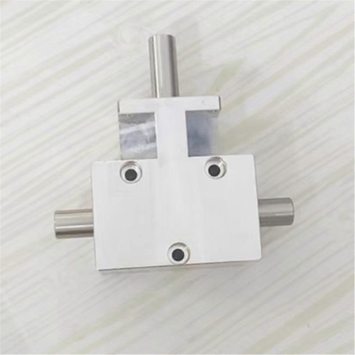 1:1 Helical Bevel Gear Shaft 12mm Codirectional Double Output Shaft 90 Degree Differential