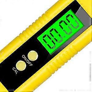 Digital PH meter, digital water quality tester with a measurement range of 0-14Ph and an accuracy of 0.01Ph (yellow).