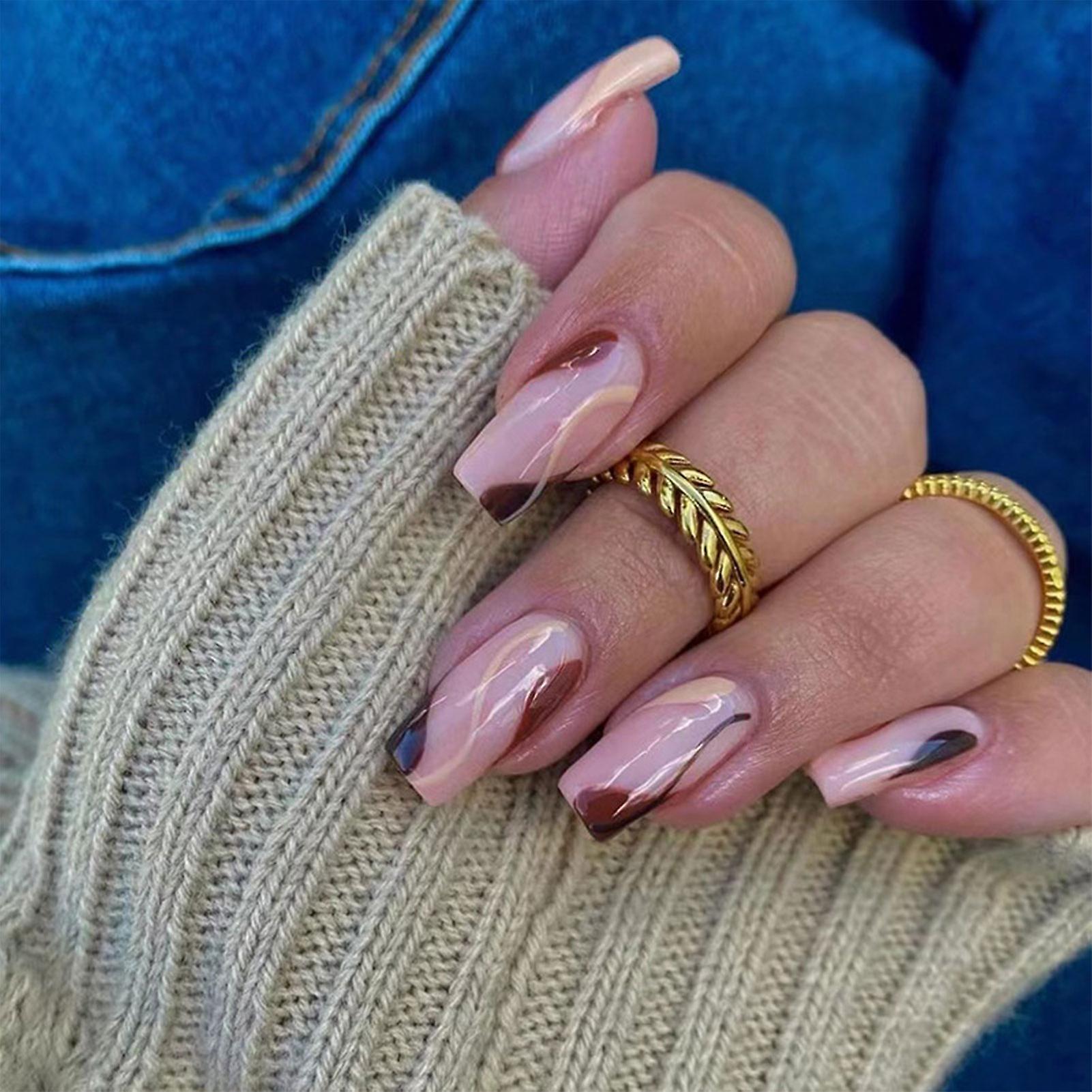 Medium Length False Nails With Smooth And Non-grainy Texture