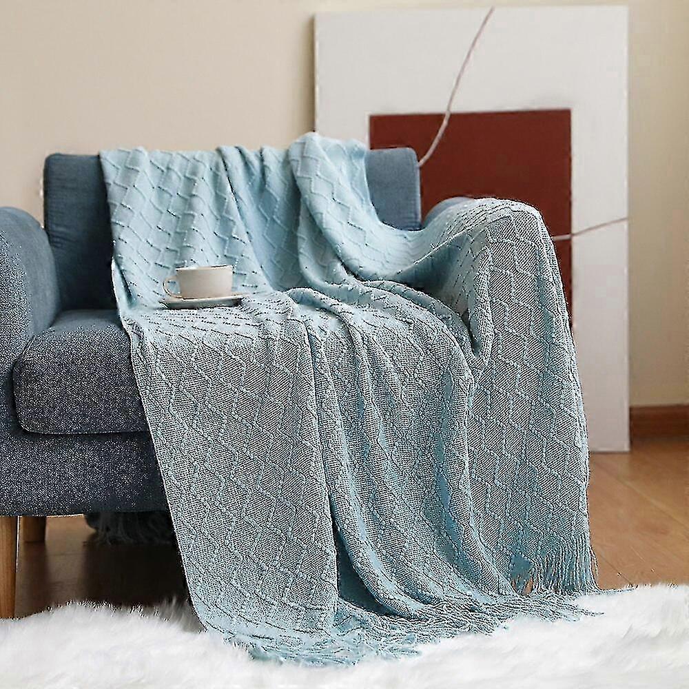 Gestrickte Decke für Sofa im soliden, strukturierten, weichen nordischen Stil