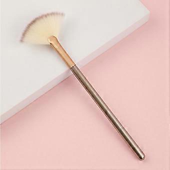 50PCS Multi-Purpose Fan Shaped Brush Soft Highlighter Brusher Contour Loose Powder Brush Facial Mask Brush Beauty Tool