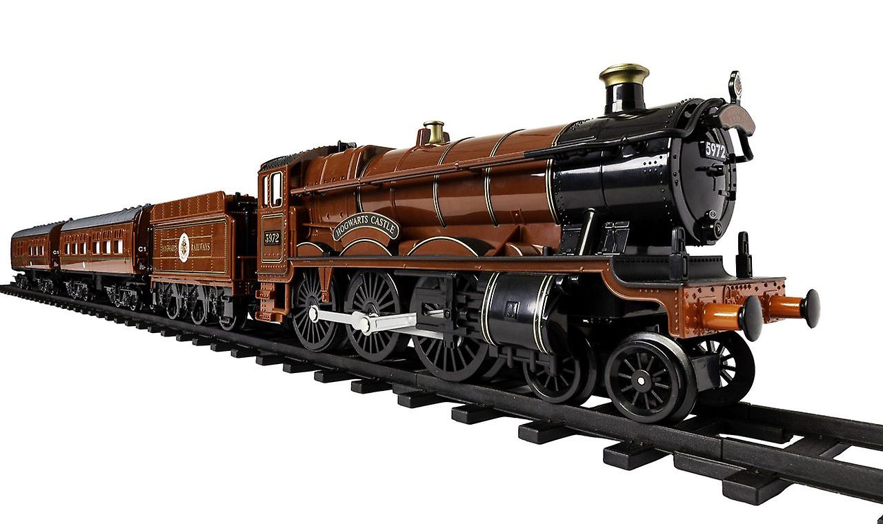 Lionel Hogwarts Express 28-Piece Train Set