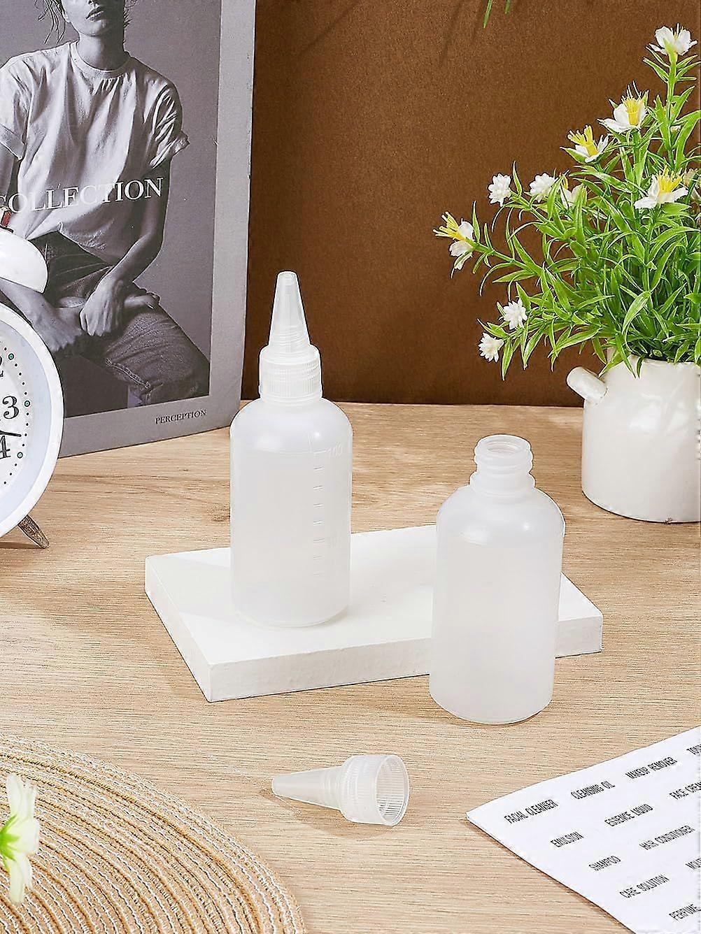 2Pcs Plastic Graduated Glue Bottles Twist Top Applicator Squeeze Bottles with Leak-Proof Caps and Self-Adhesive Stickers for Travel Camping Lab Arts a