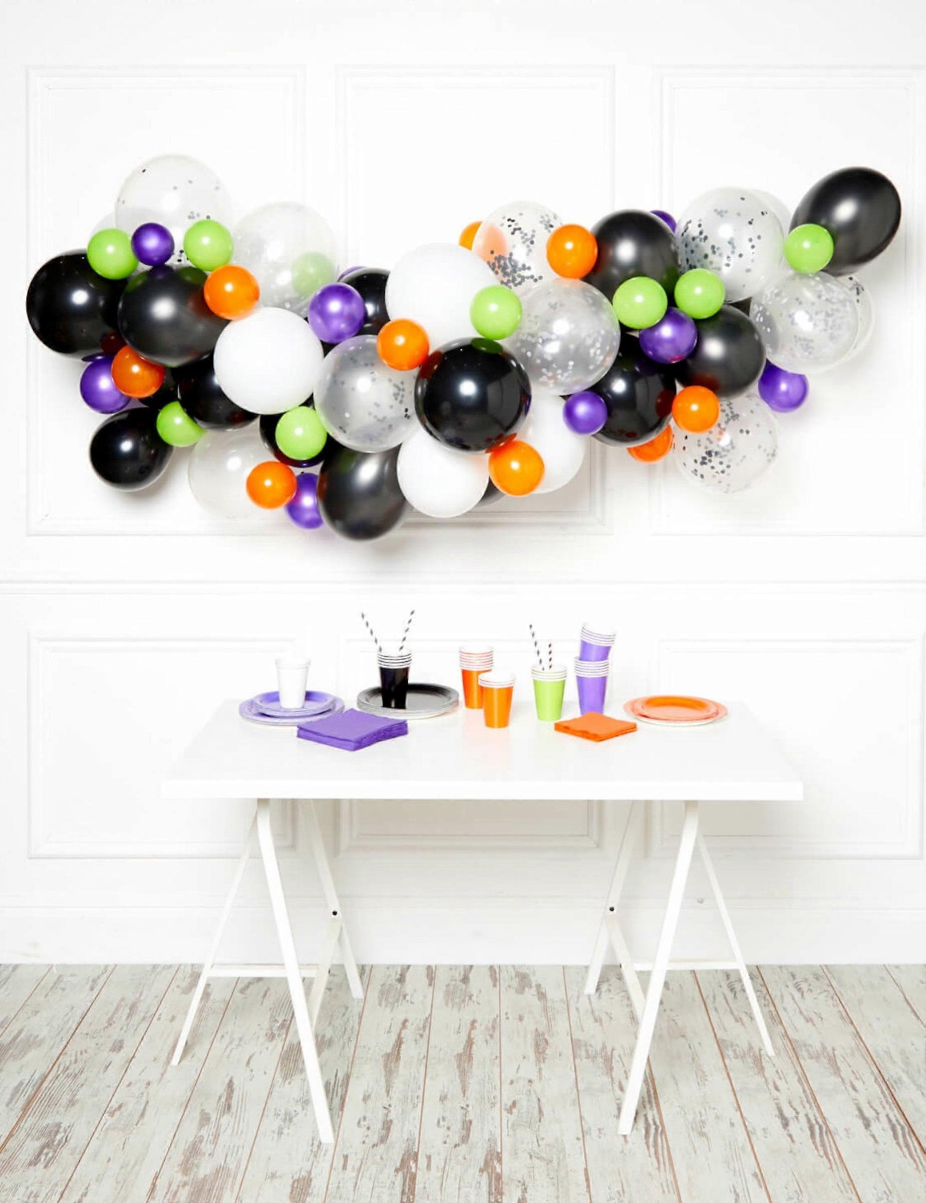 70 Halloween balloon arch 4m