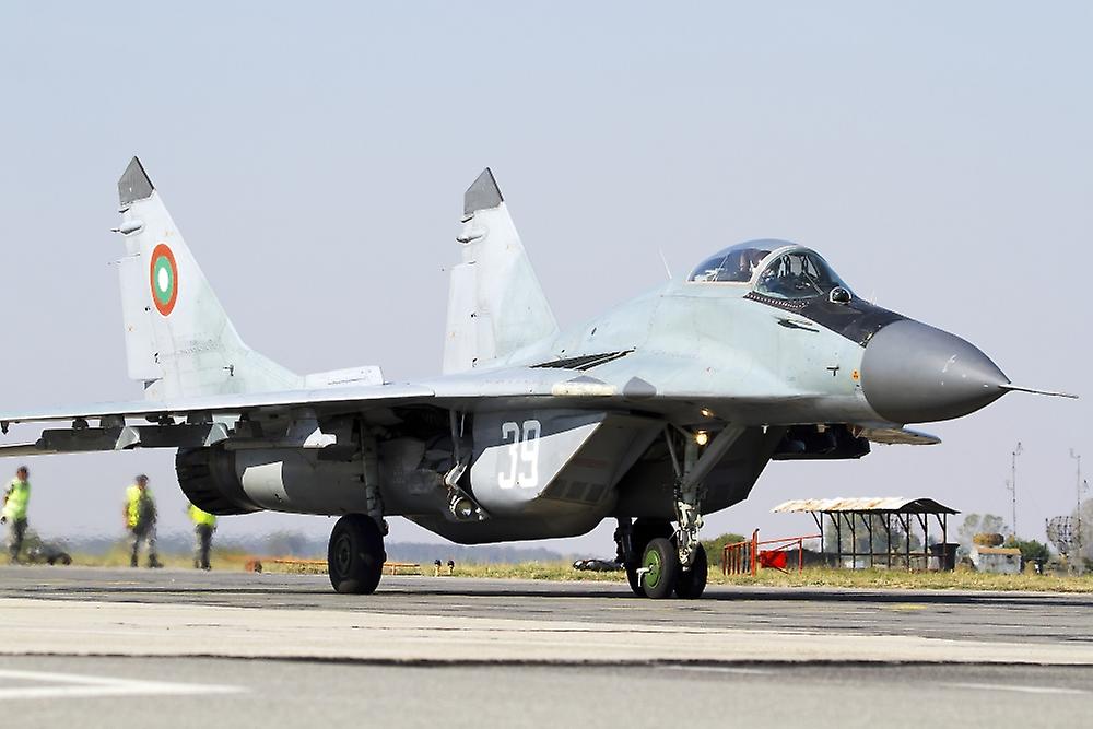ブルガリア空軍MiG29ジェット戦闘機 ポスター 絶妙なデザイン