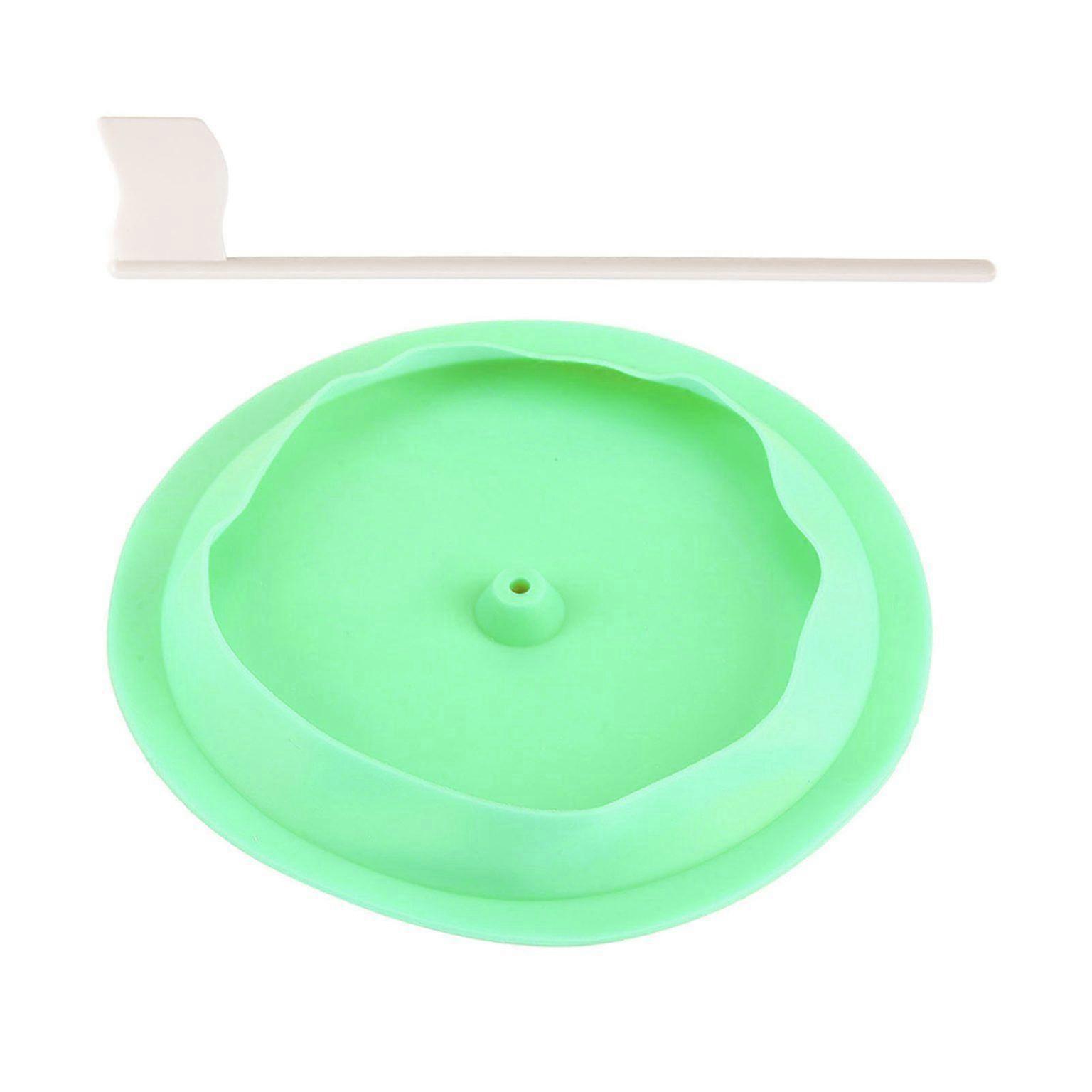 Silicone Golf Putting Cup - Training Tool with Upper Rim for Improved Accuracy