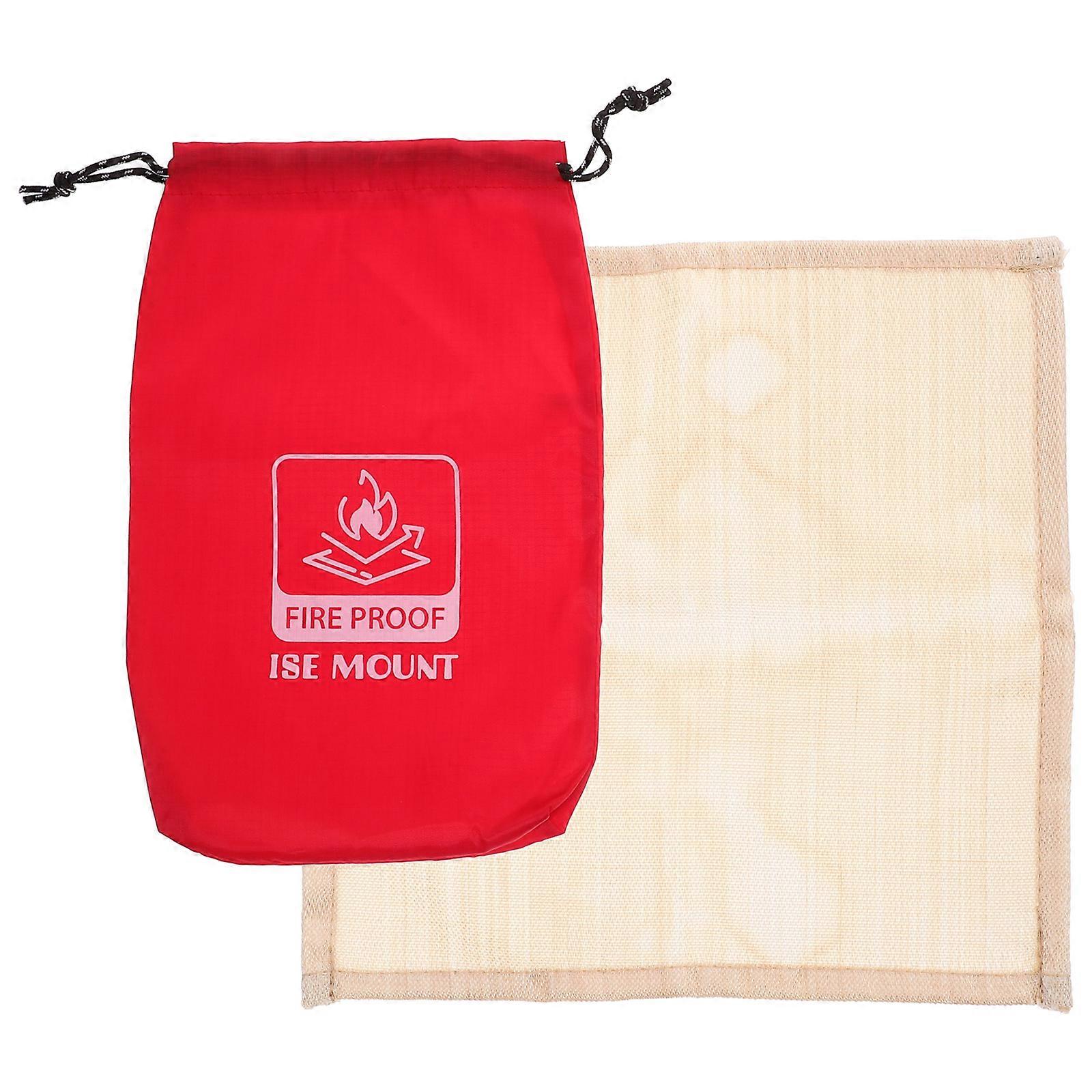 High Temperature Resistance Fireproof Blanket For Camping Activities In Beige Shape Square Protective 1Set