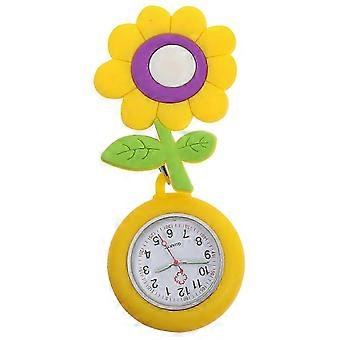 Teleskooppinen rintakello Sarjakuva Sairaanhoitaja Quartz Watch Clip-on Watch Taskukellot
