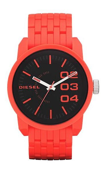Diesel Men Quartz Analog Man Watch with DZ1526 Plastic Bracelet