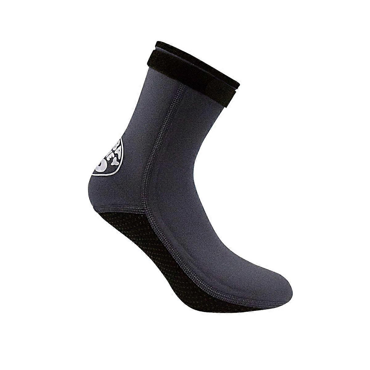 Soft Neoprene Socks for Divers, Optimized for Comfort and Warmth in Water Sports