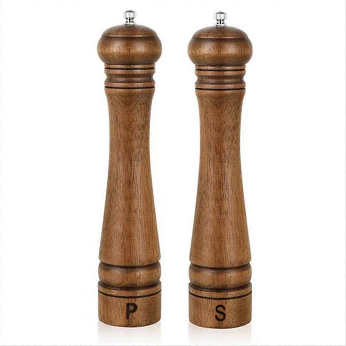 pepper mill
pepper shakers