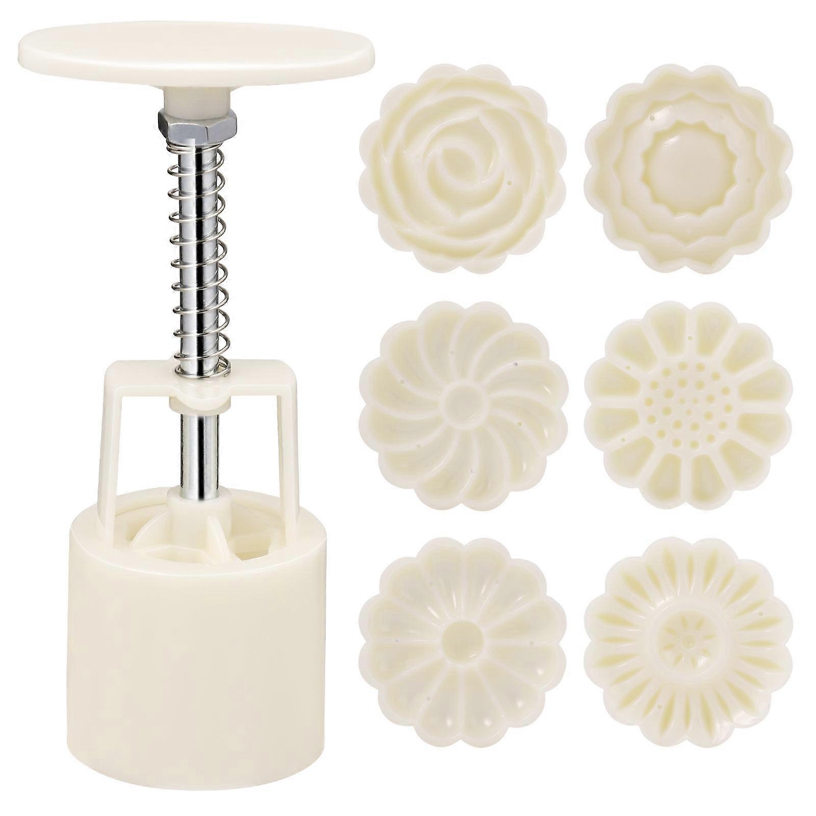 Functional Moon Press Molds Set Enabling Artistic and Cookie Designs