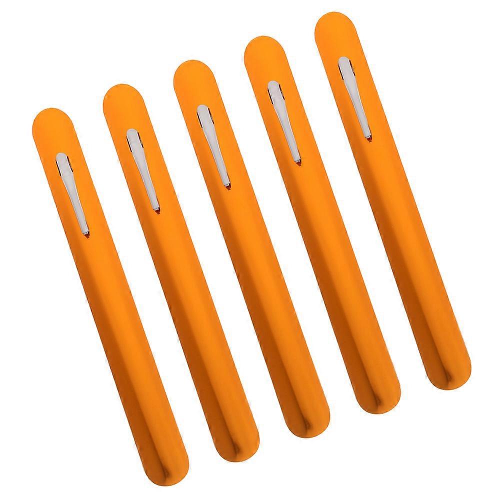 Golden Aluminum Crumb Sweeper for Home Use with Clip Design and Smooth Surface 5 Pieces