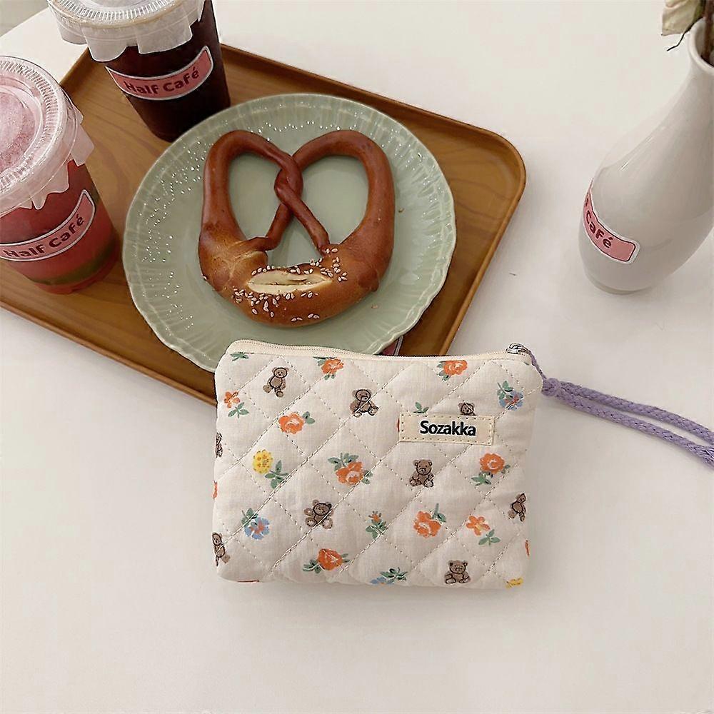 Women's Small Makeup Bag Portable Flower Print Zipper Closure for Storing Headphones and Beauty Products