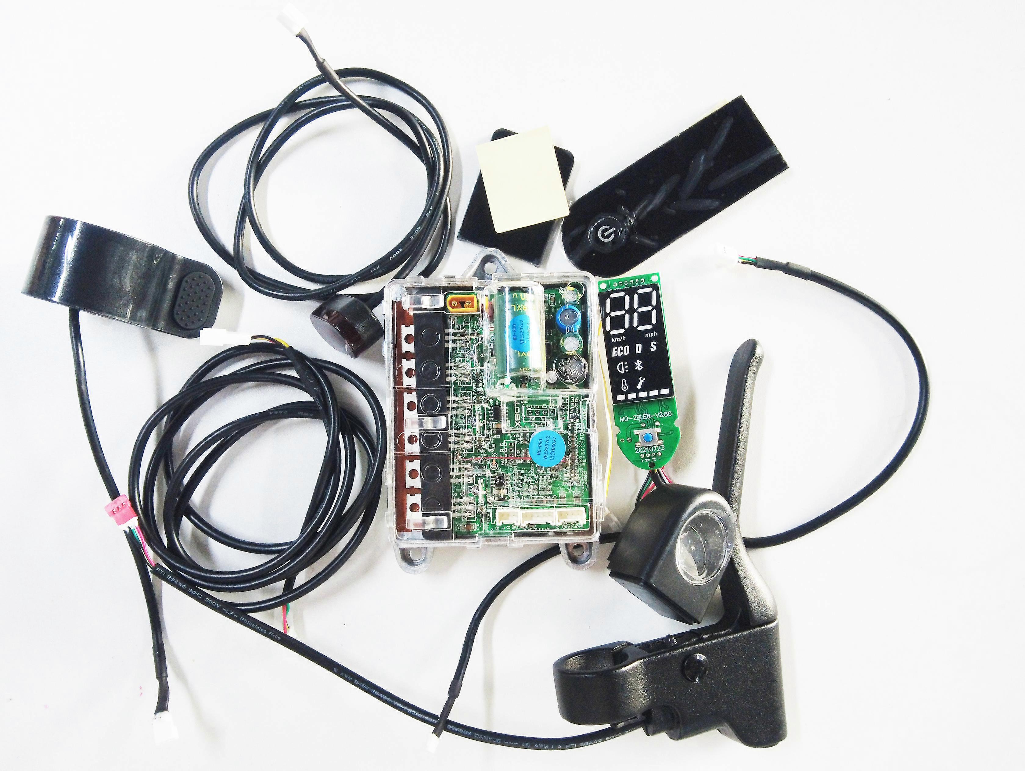 Opgraderet Xiaomi Electric Scooter Parts Controller Dashboard Forlygte Baglygte Gasspjæld Data Line Bremse Dashboard Cover 8 stk