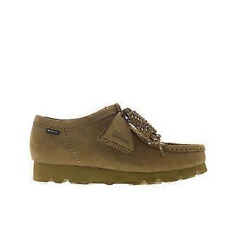 Clarks Adult Mens Wallabee GTX Casual Oxfords & Lace Ups