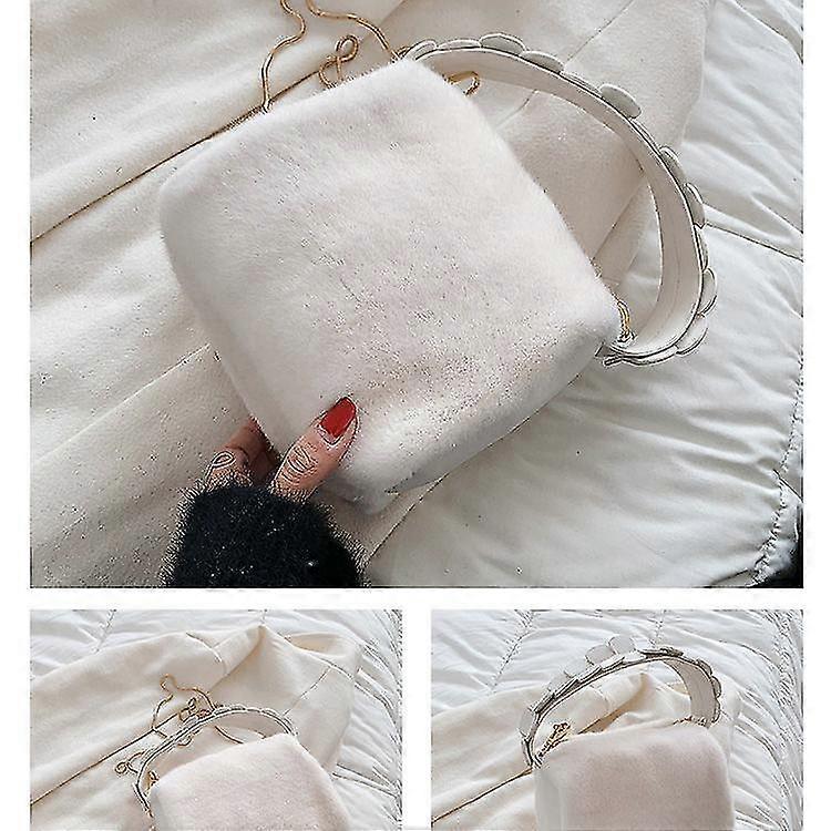 Fluffy Hands Up P Chain Bag