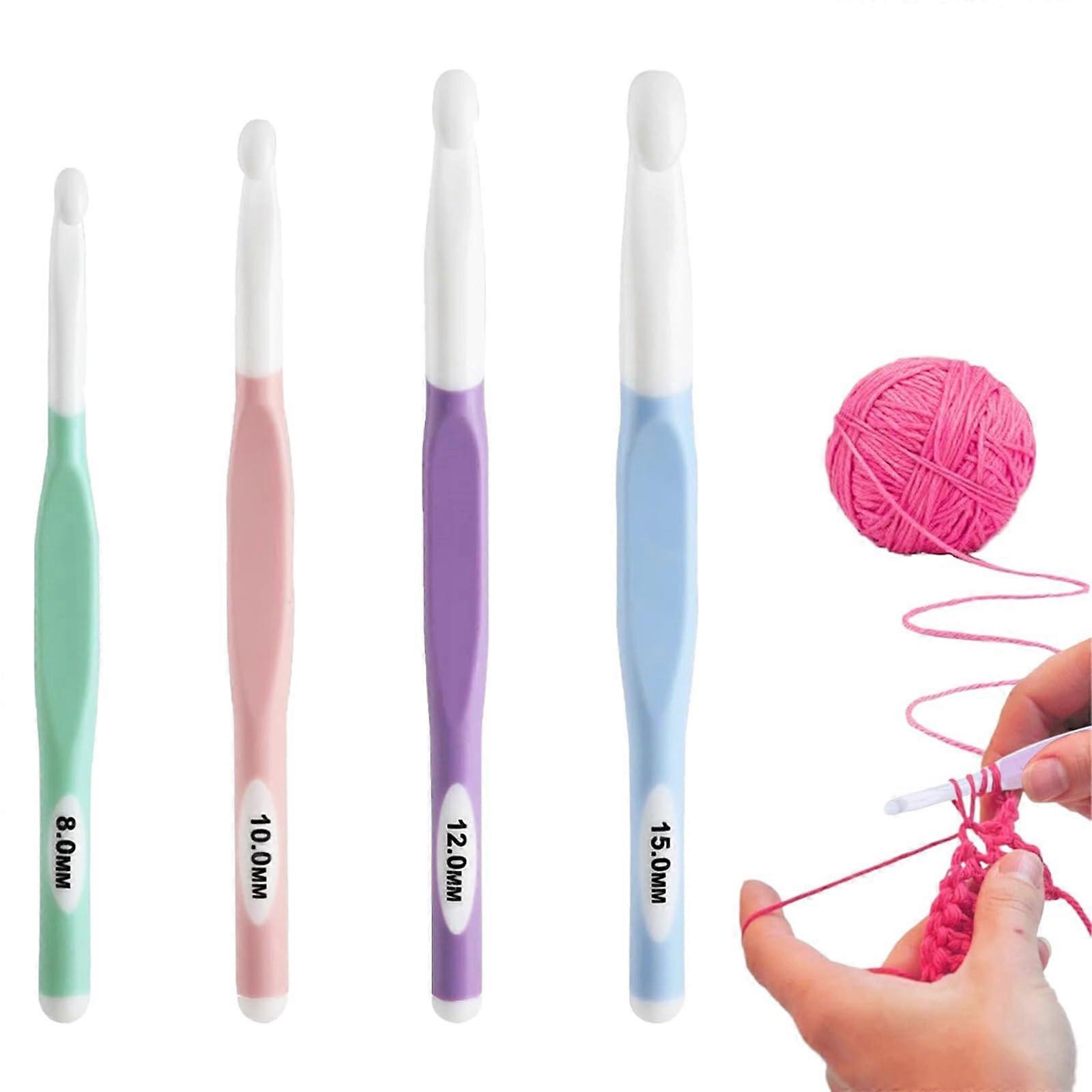 4 Piece Crochet Hook Set, Sizes 815 mm, Ergonomic with Rubber Handle, 19.5 cm