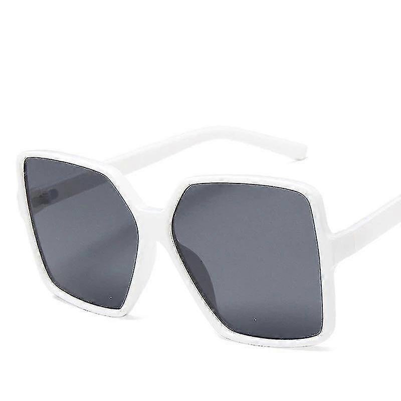 Oversized Square Sunglasses for Enhanced Style