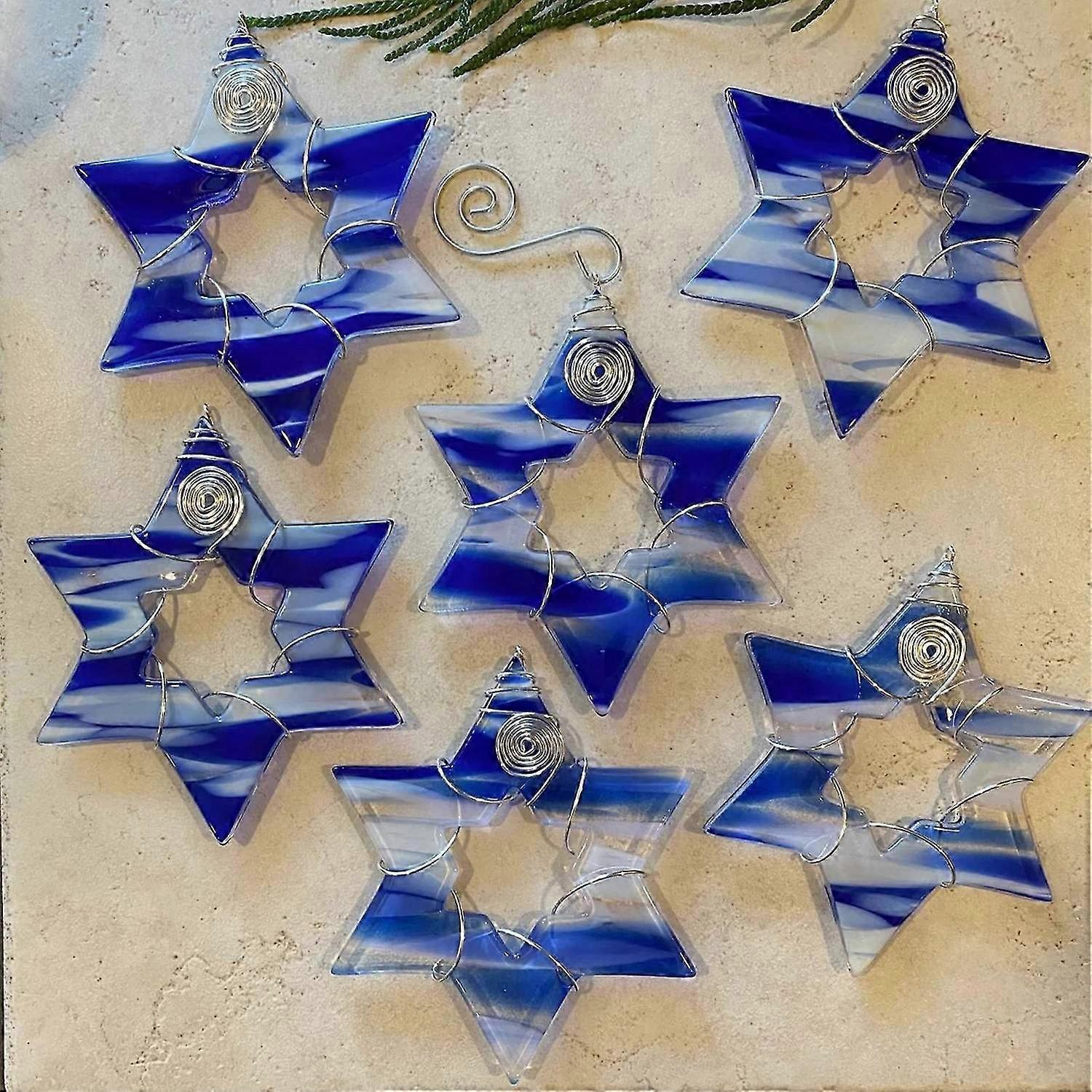 Daavidin tähtikoriste ja auringonsieppari koukuilla, juutalainen tähti lasimaalauskoriste, 2024 