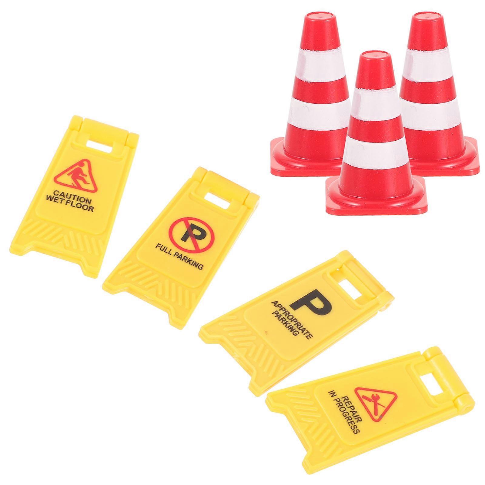 Miniature Traffic Barricade Sign with Red Cones – Dollhouse Road Construction Model for Role Play & Traffic Safety Education