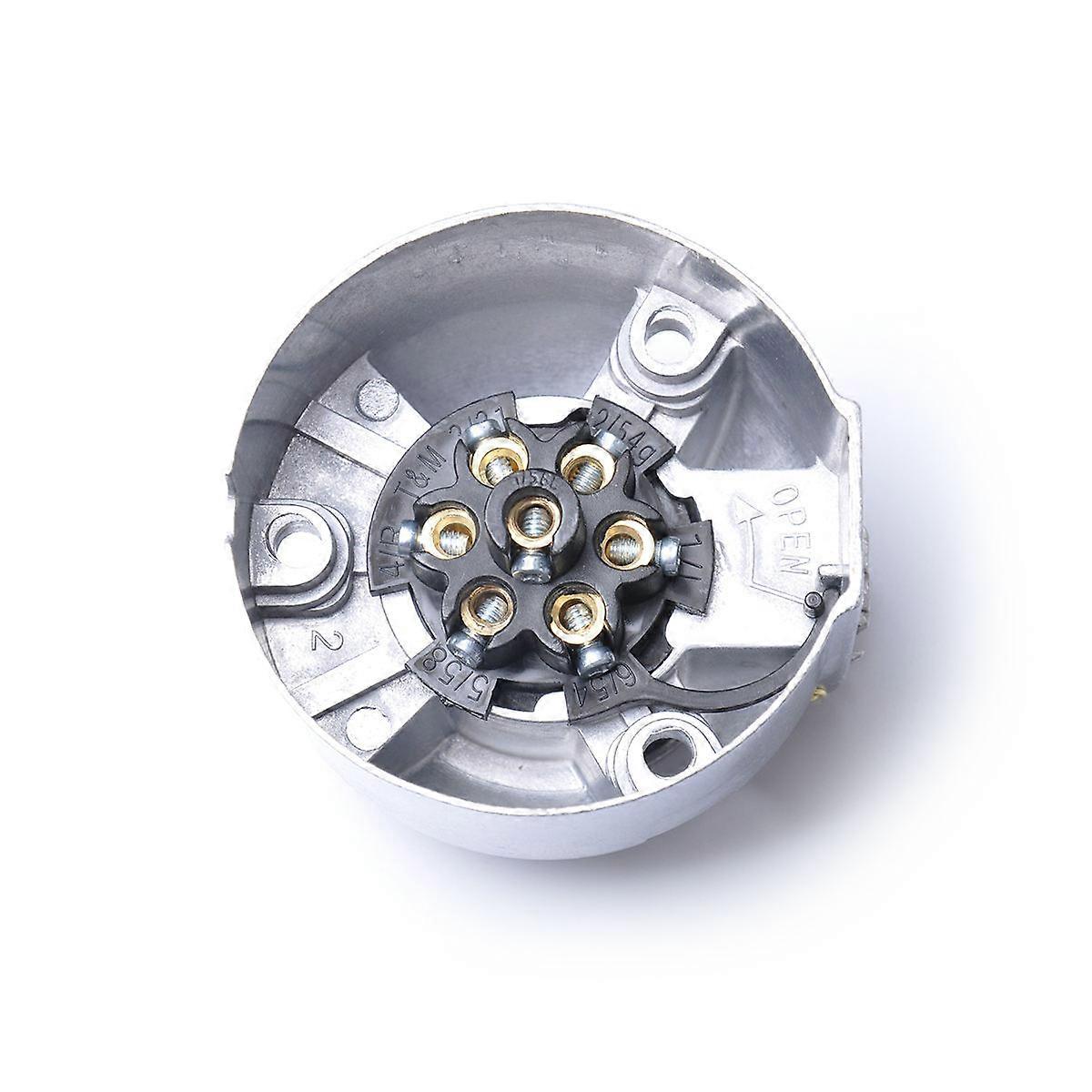 Trailer Wiring Socket with 7 Pin Connector for Reliable Use in European Standard Cars