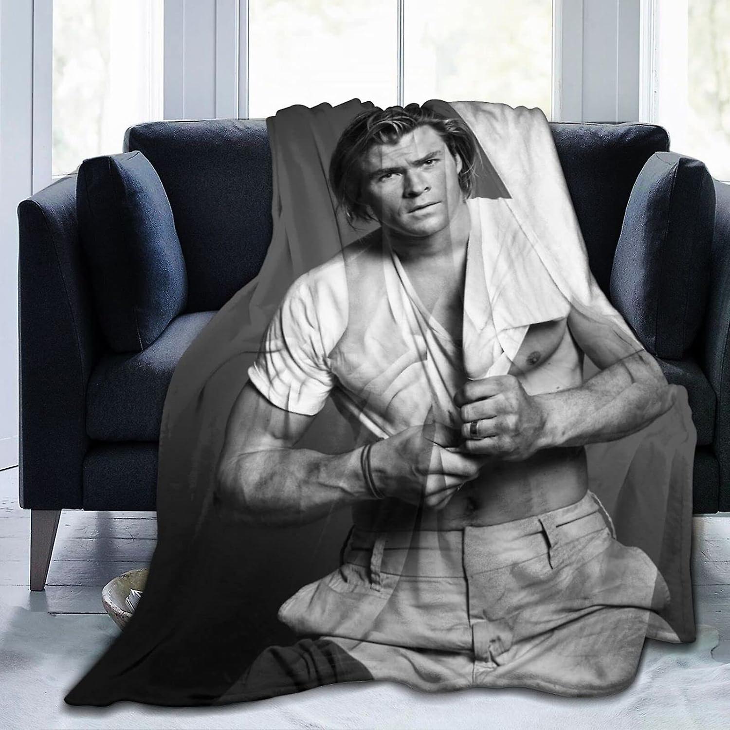 Chris Hemsworth Fleece Throw Blanket, Ultra Soft Cozy Luxury Fuzzy Blanket for Couch Bed Sofa, Lightweight Warm Plush Blankets Bedding for All Season