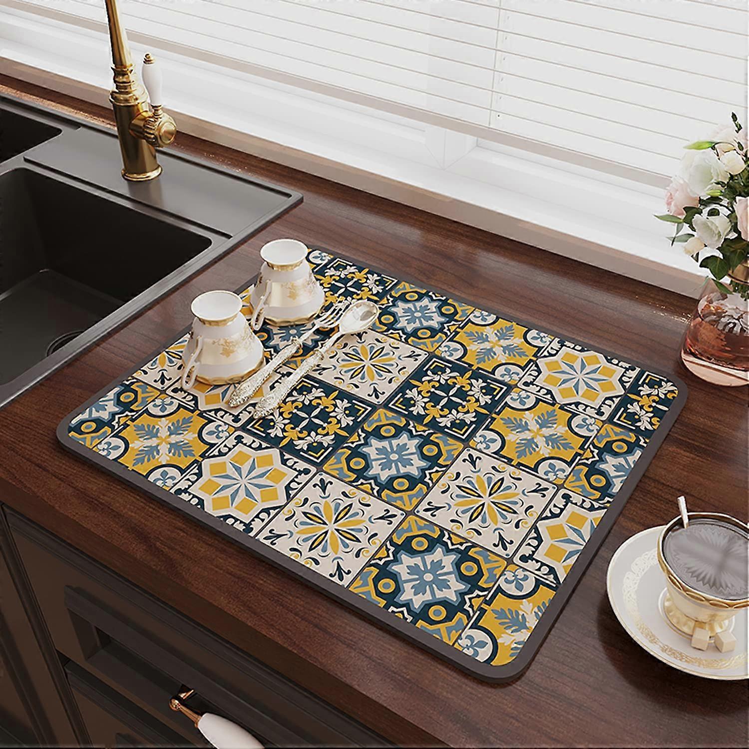 Super Absorbent Dish Drying Mat with Quick Drying and AntiSlip Backing for Kitchen Counter 30x40cm