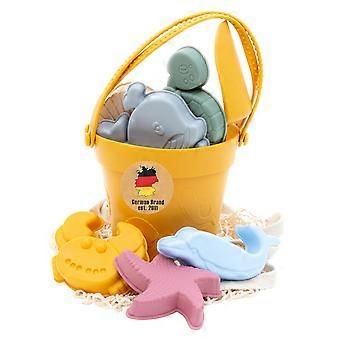 Sandpit Toy Set in Silicone 15.5 x 14 cm - Beach Toy for Sandpit with 6 Molds Bucket Shovel and Tote Bag Mesh Bag for Girls and Boys (9 pcs.)