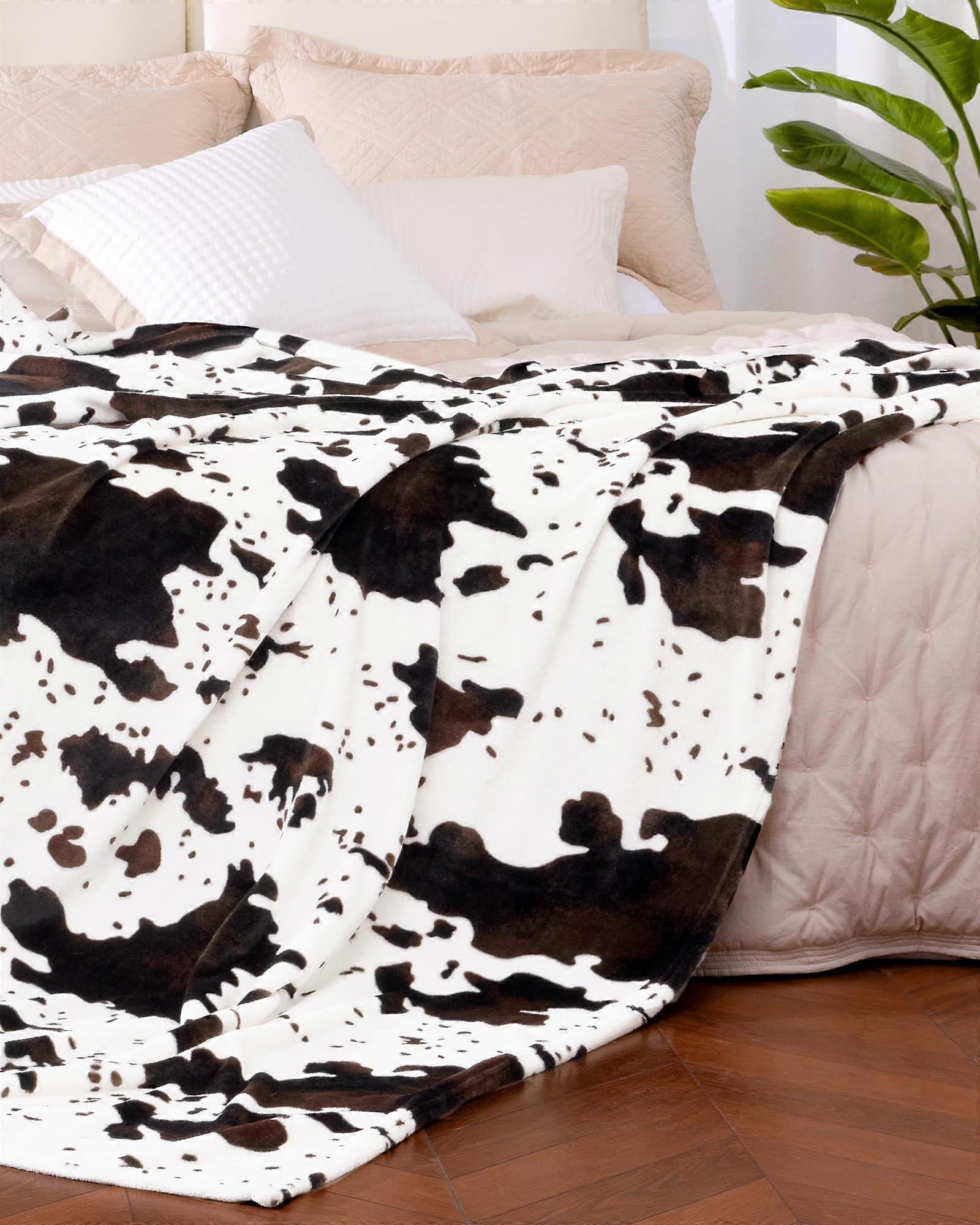 Cozy Cow Print Blanket 60"x80", Super Soft Non-Shedding Fleece Throw for Couch Bed Travel, Plush Western Decor Twin Size
