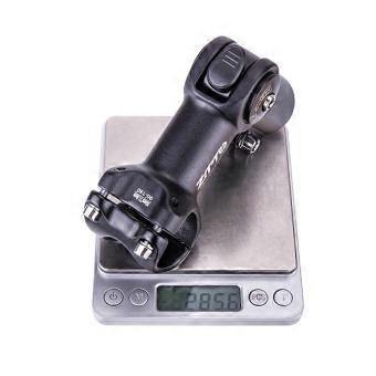 Attacco manubrio regolabile ZTTO per bici da strada, con angolo di 90°/180°, per aumentare l'altezza del manubrio. Disponibile nelle misure 60, 80, 90, 100 e 110 mm. Compatibile con forcelle da 31,8 mm e attacchi manubrio da 25,4 mm per mountain bike.