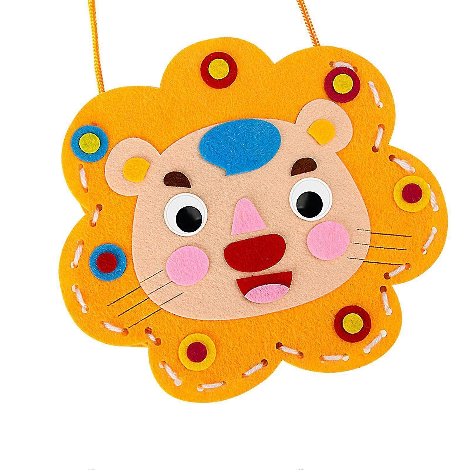 Kids Sewing Bag Set In Non-Woven Fabric With Lion Motif For Beginners With Easy Sewing Tutorial