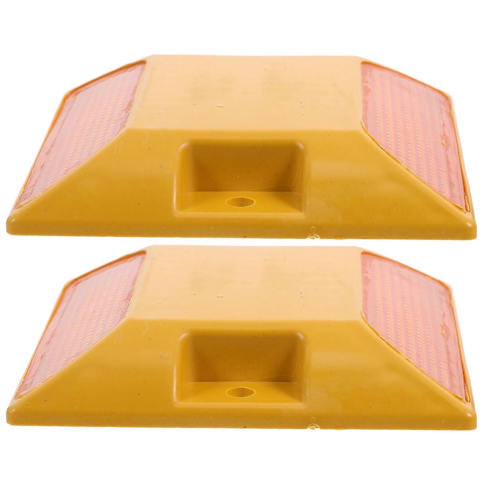 Reflective Plastic Road Markers for Sidewalks with 2Pcs Driveway Studs