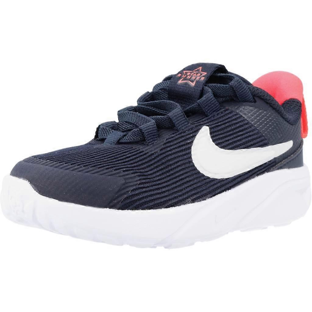 Nike Star Runner 4 Sneakers