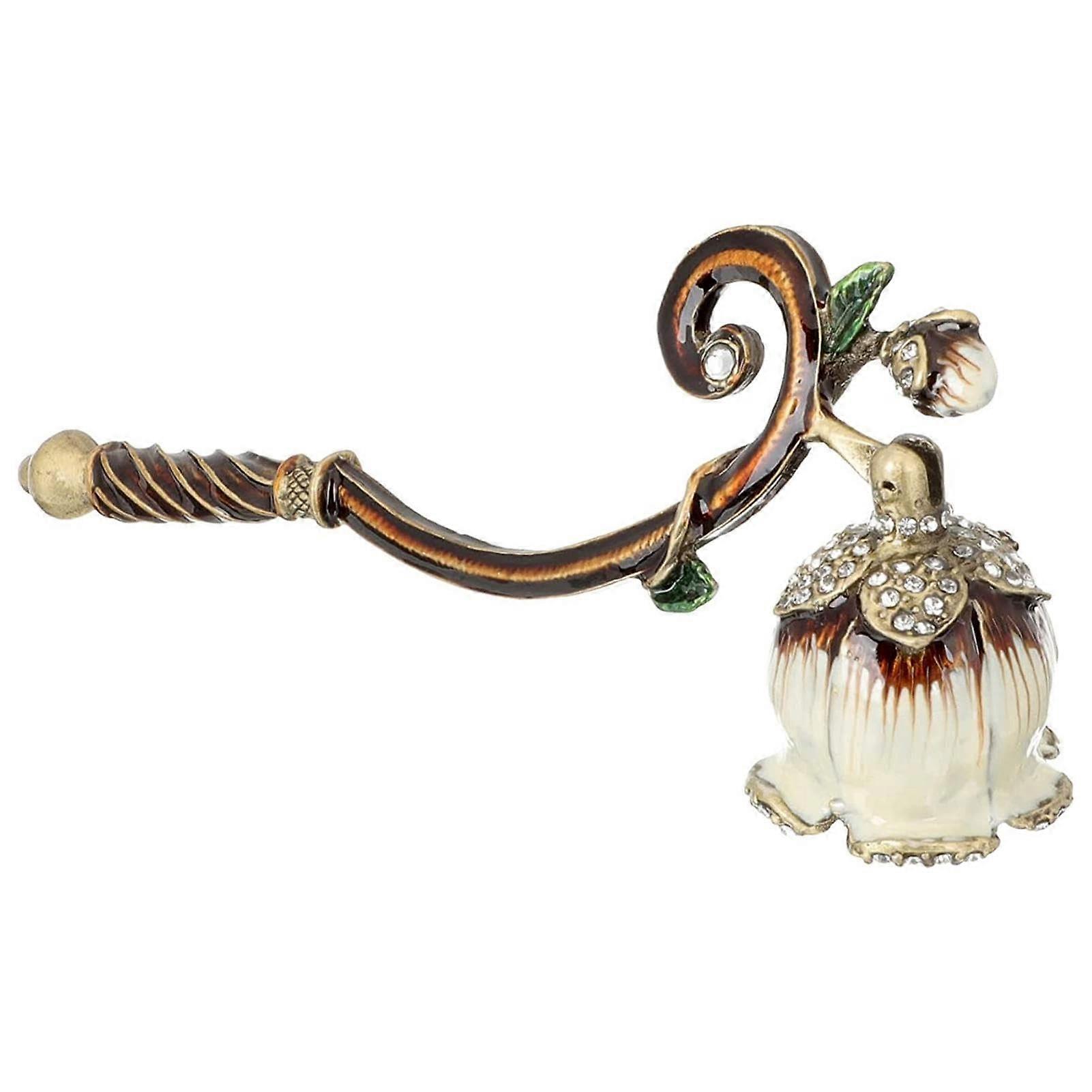 Fire extinguisher candle tool with long metal handle for extinguishing