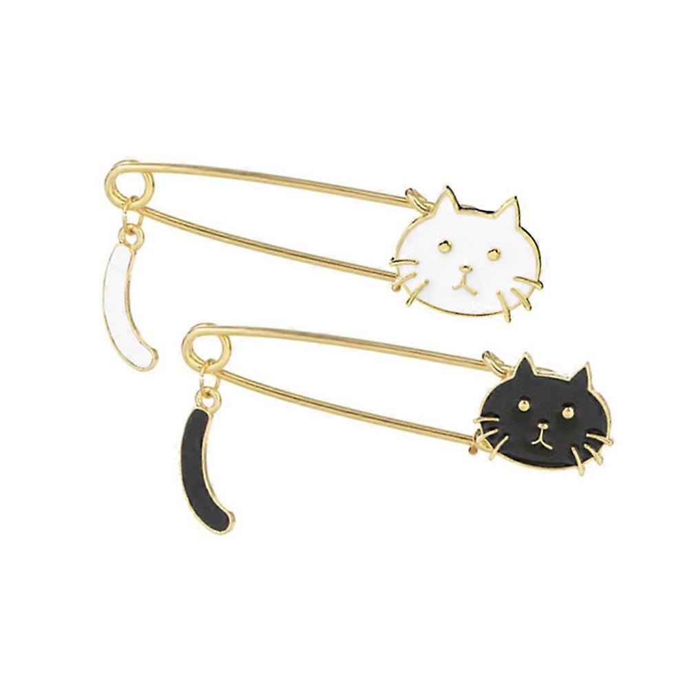 White Lovely Cat Design Brooch with Wagging Tail for Wearing Use Alloy Material Light and Portable