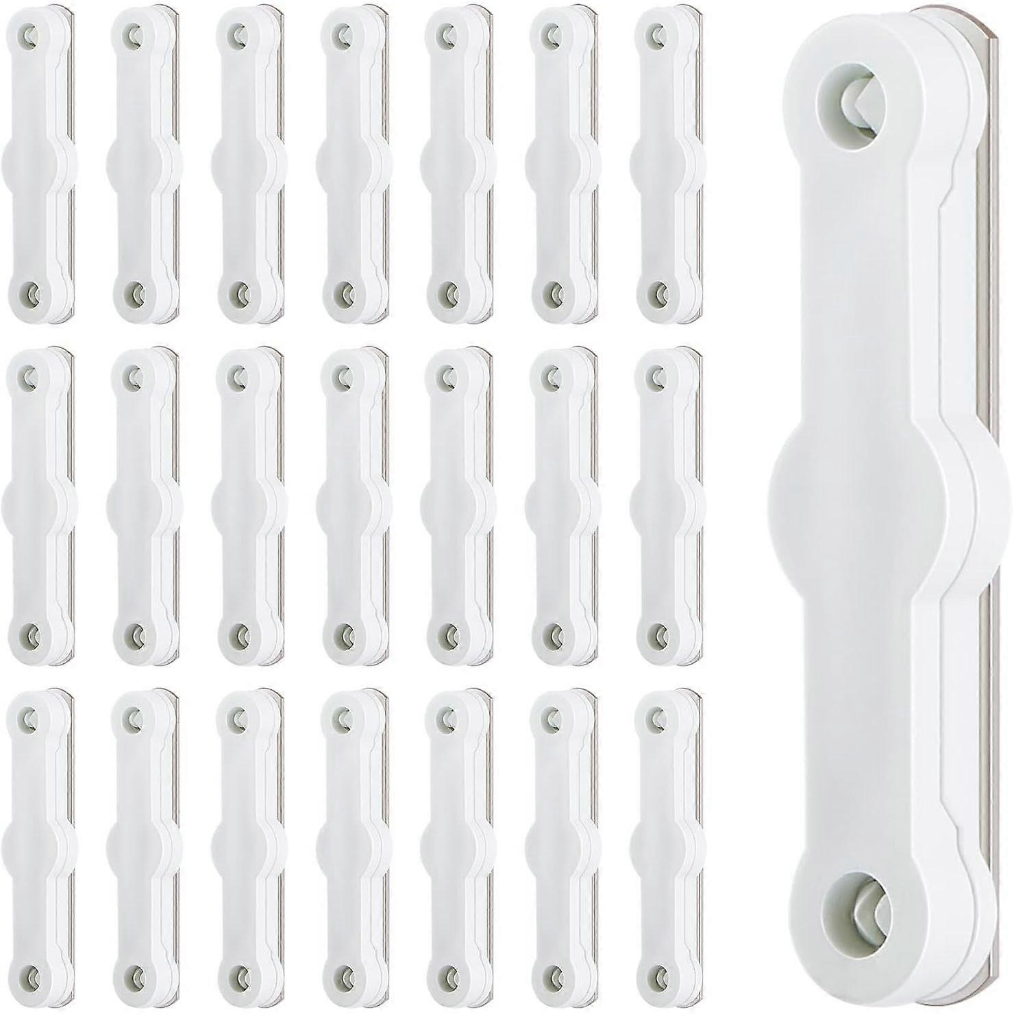 Magnet-free insect screen window clips