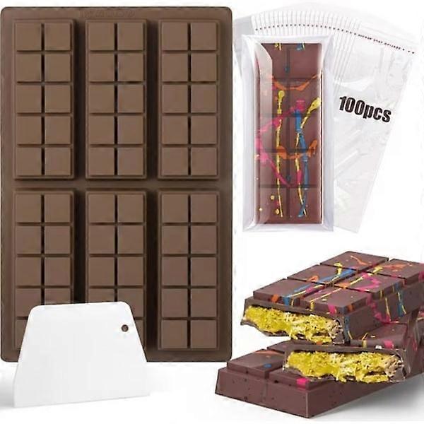 This chocolate mold includes chocolate slabs, deep chocolate slabs in silicone mold, as well as a scraper and bag. Checkered pattern 1 set