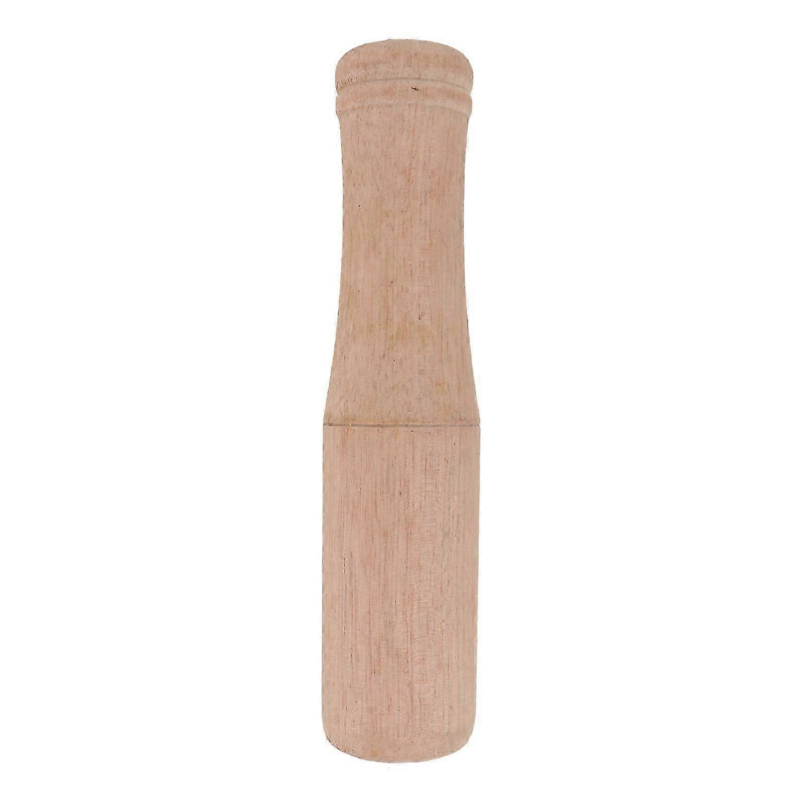 Pilon à ail en bois marron clair