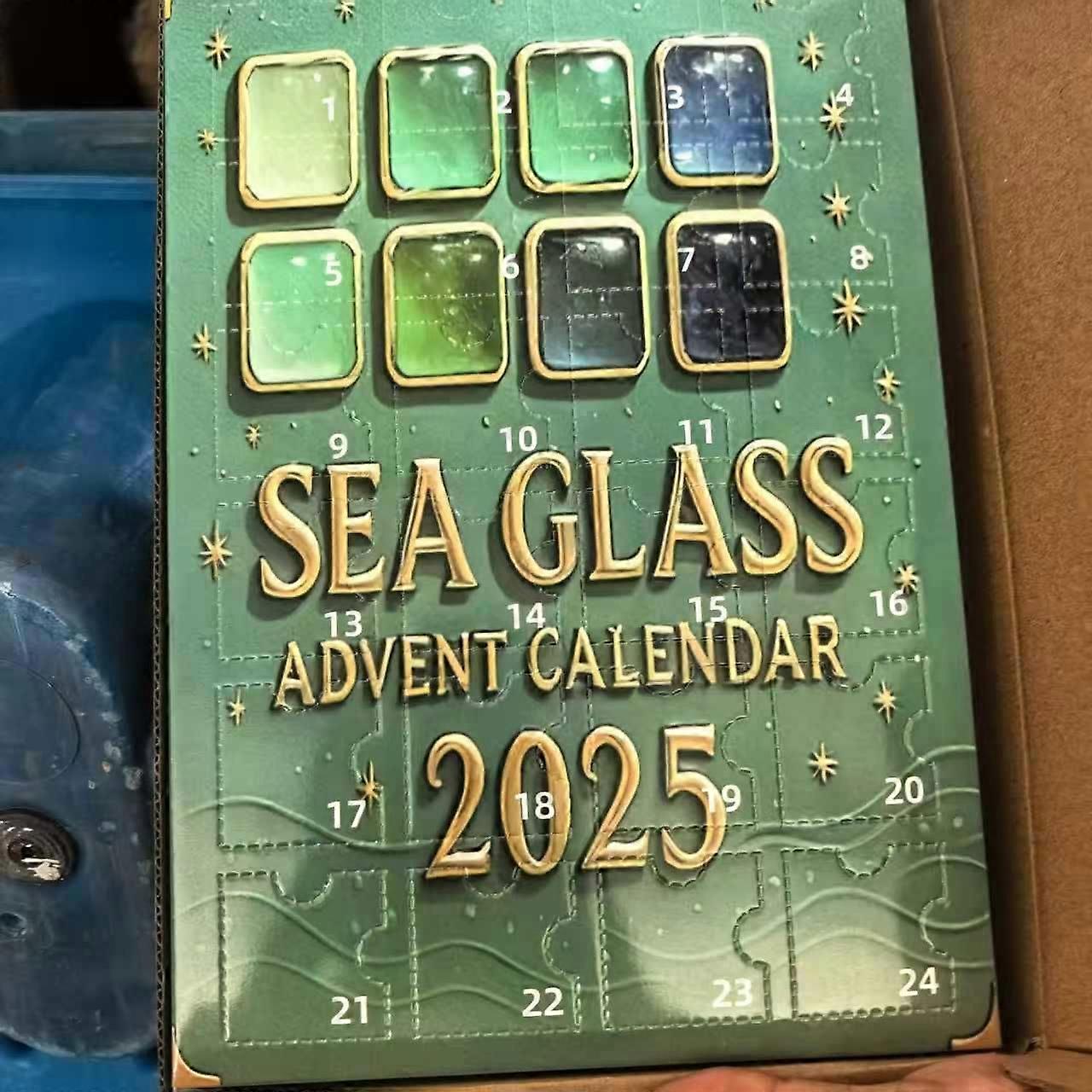 Ημερολόγιο Χριστουγέννων Advent 2025 - Ημερολόγιο αντίστροφης μέτρησης 24 ημερών από θαλασσινό γυαλί 2D ακρυλικά κρεμαστά στολίδια, χριστουγεννιάτικο δέντρο διακόσμηση κουτί τυφλό για παιδιά & οικογένεια
